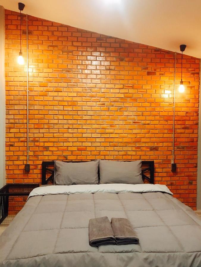Hotel Bed Box à Nakhon Ratchasima Extérieur photo